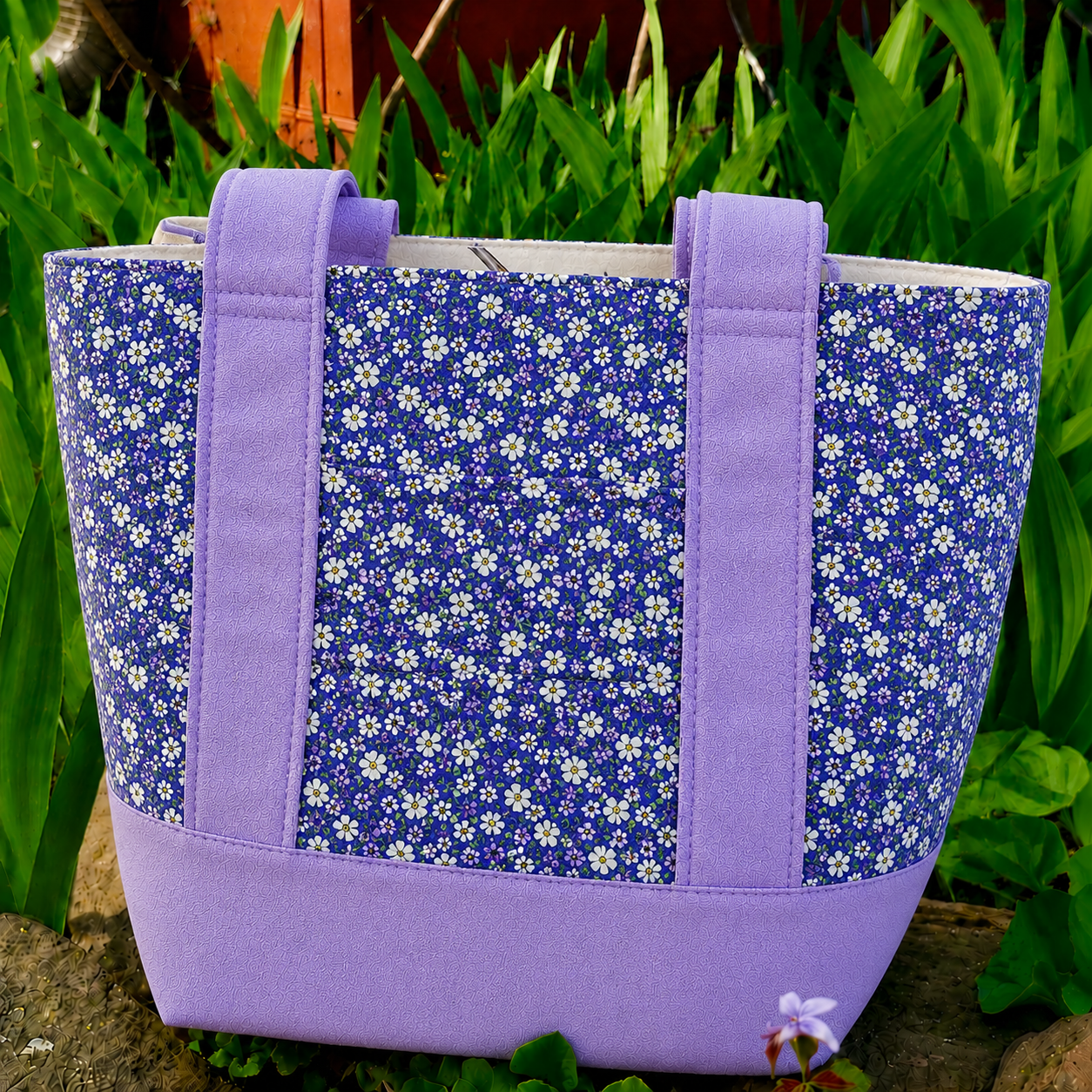 Periwinkle Petals   LARGE / TJ